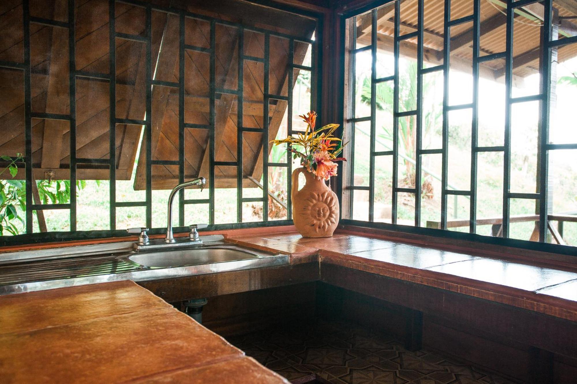 Pacific Edge Eco Lodge Dominical Zewnętrze zdjęcie