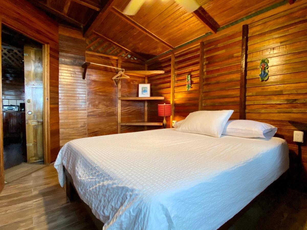 Pacific Edge Eco Lodge Dominical Zewnętrze zdjęcie